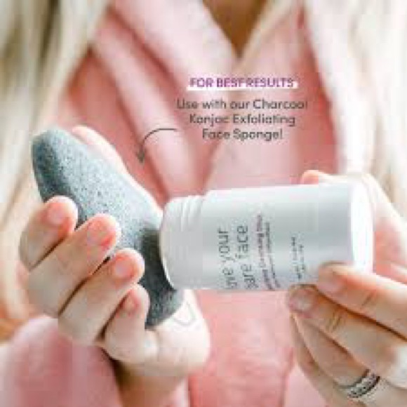 NEW - Julep Love Your Bare Face  Balm Stick Exfoliating, Detoxifying, Cleansing - Picture 2 of 5